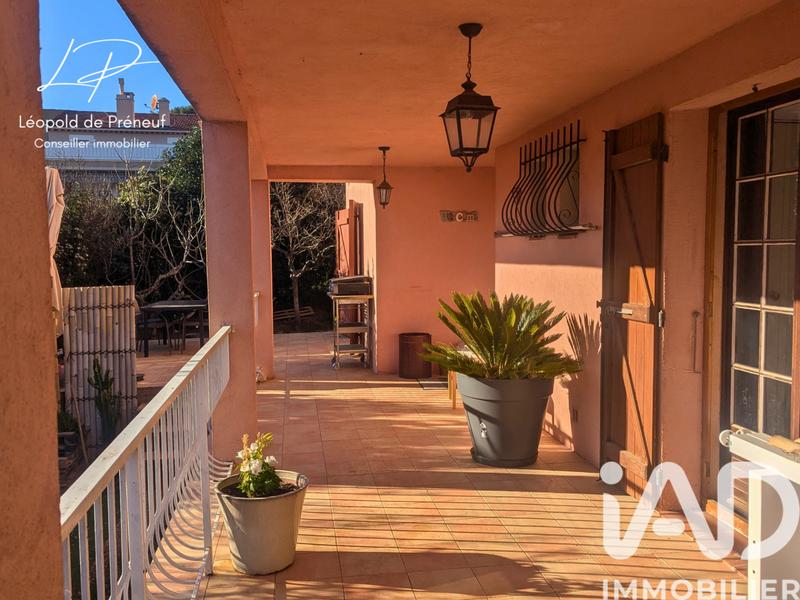 Maison - 198 m² - 8 pièces