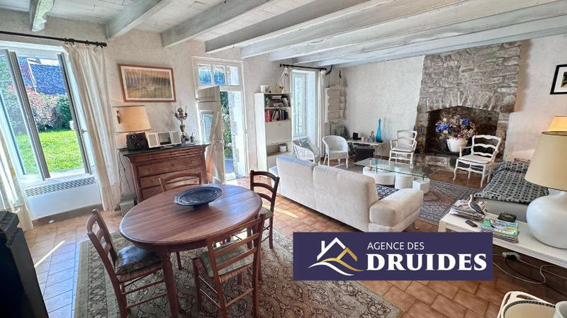 Maison - 104 m² - 4 pièces