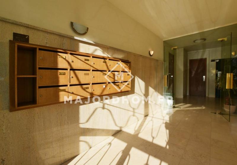 Appartement - 80 m² - 3 pièces