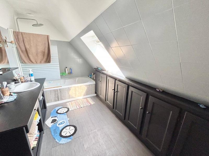 Maison - 146 m² - 5 pièces