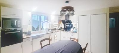 Maison - 167 m² - 6 pièces