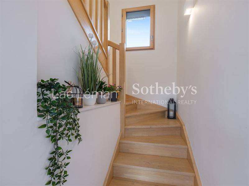 Maison - 92 m² - 4 pièces