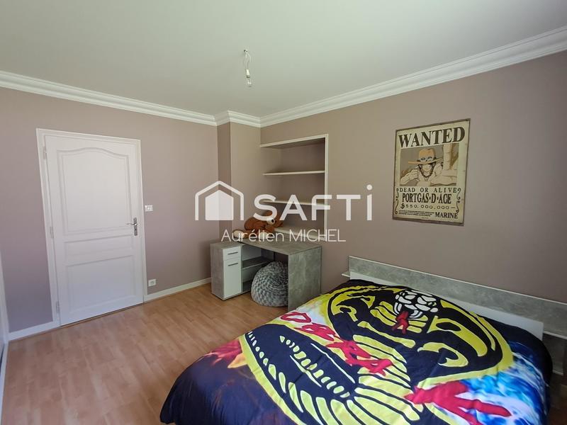 Maison - 245 m² - 9 pièces