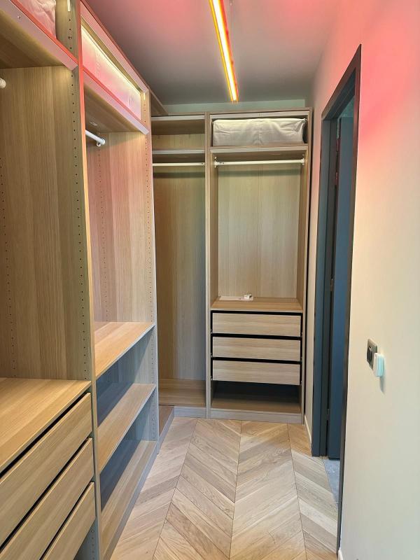 Villa - 353 m² - 8 pièces