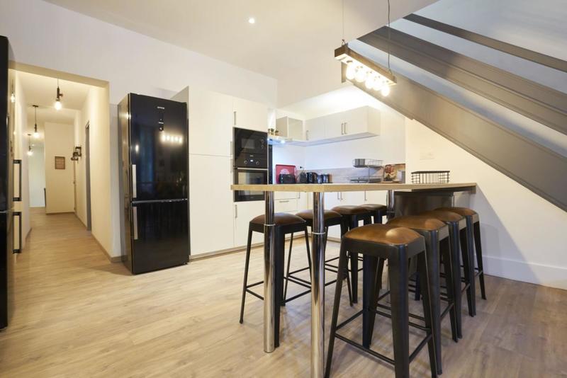 Appartement - 173 m² - 9 pièces