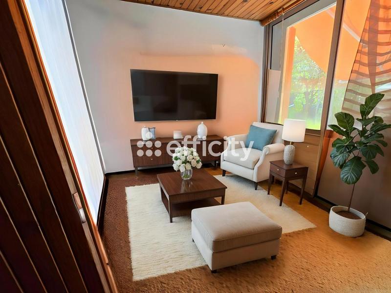 Maison - 160 m² - 5 pièces