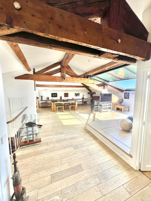 Appartement - 91 m² - 3 pièces