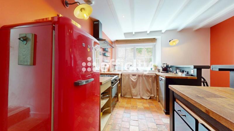 Maison - 97 m² - 5 pièces