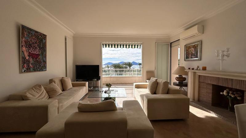 Appartement - 89 m² - 3 pièces