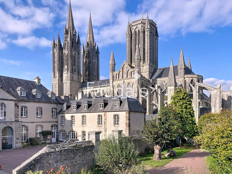 Immeuble - 280 m² - 12 pièces