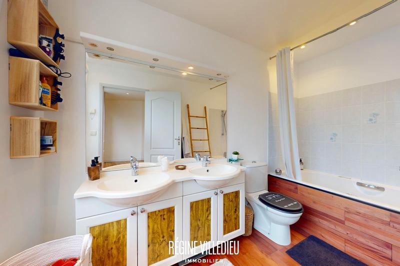 Maison - 118 m² - 4 pièces