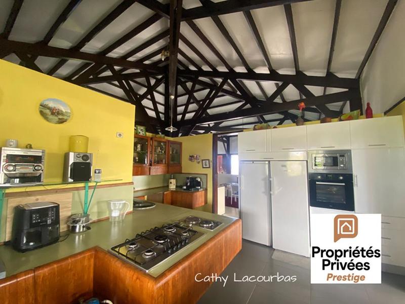 Villa - 276 m² - 8 pièces