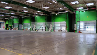 Entrepôt - 25 000 m²