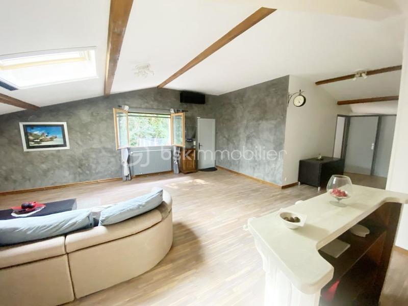 Maison - 450 m² - 9 pièces