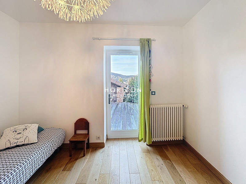 Maison ancienne - 205 m² - 8 pièces