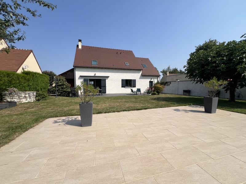 Maison - 162 m² - 6 pièces