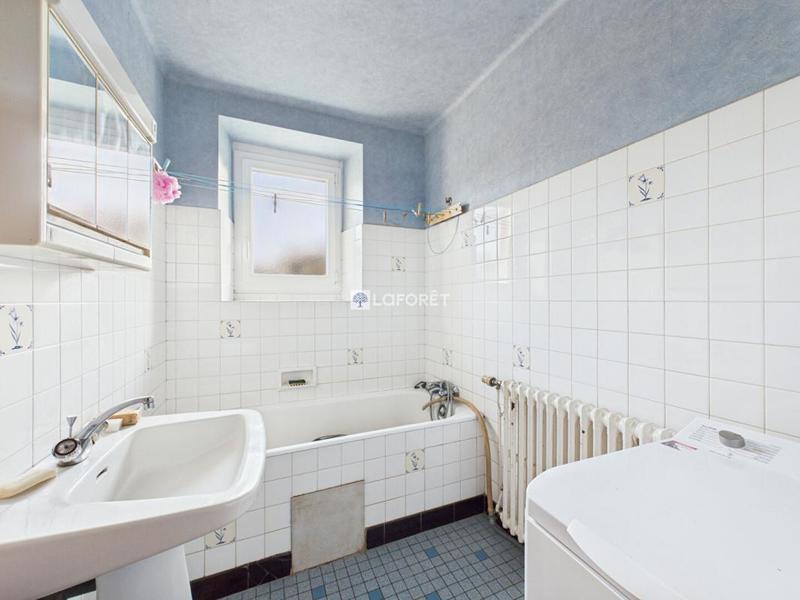 Corps de ferme - 92 m² - 11 pièces