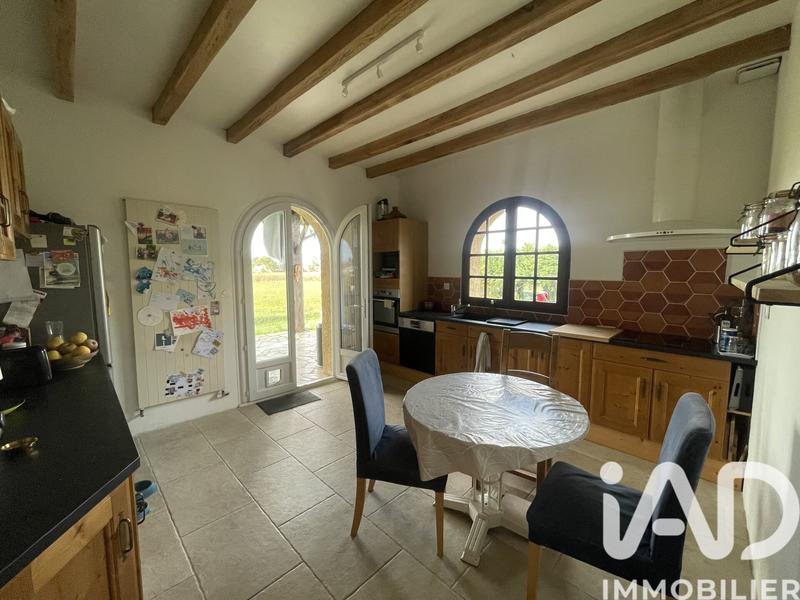 Maison - 206 m² - 5 pièces