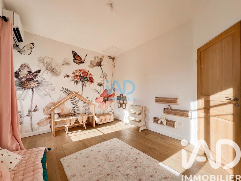 Maison - 200 m² - 10 pièces