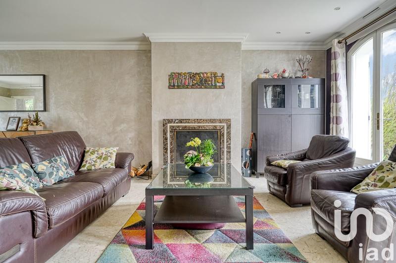 Maison - 300 m² - 9 pièces