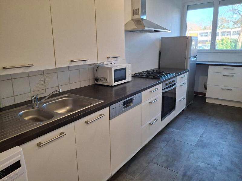 Appartement - 65 m² - 4 pièces