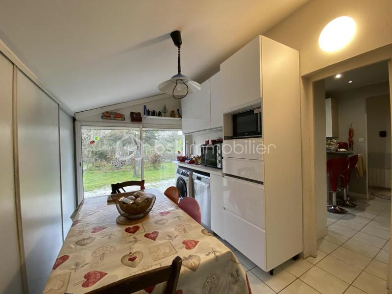 Maison traditionnelle - 190 m² - 7 pièces