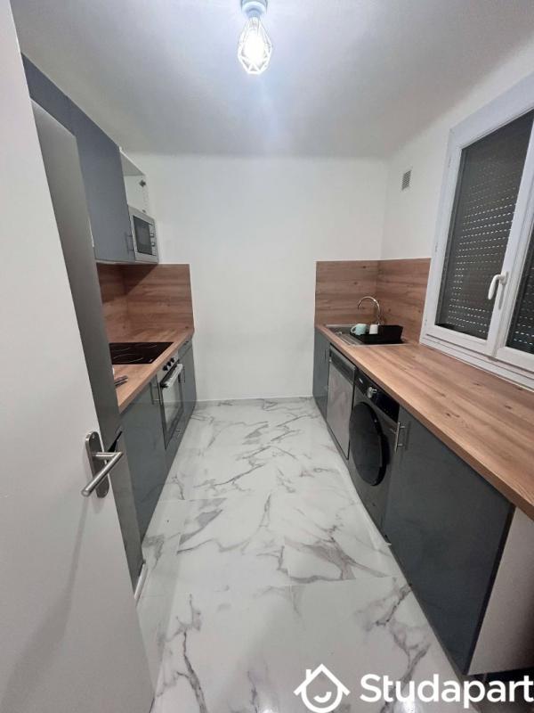 Chambre - 11 m² - 1 pièce