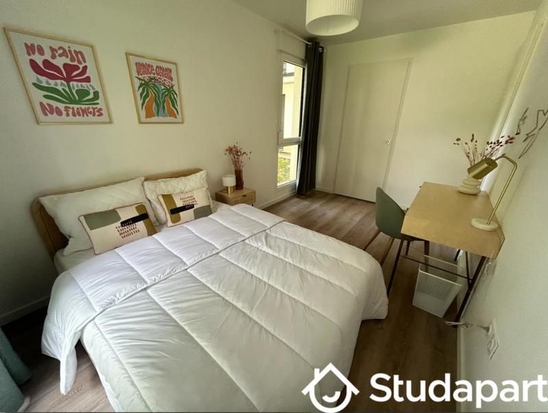 Chambre - 12 m² - 1 pièce