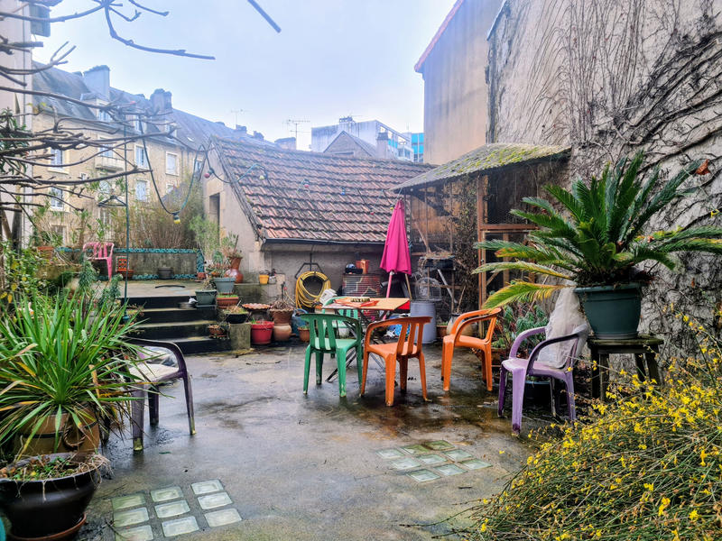 Maison - 227 m² - 10 pièces