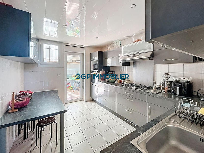 Maison traditionnelle - 115 m² - 5 pièces