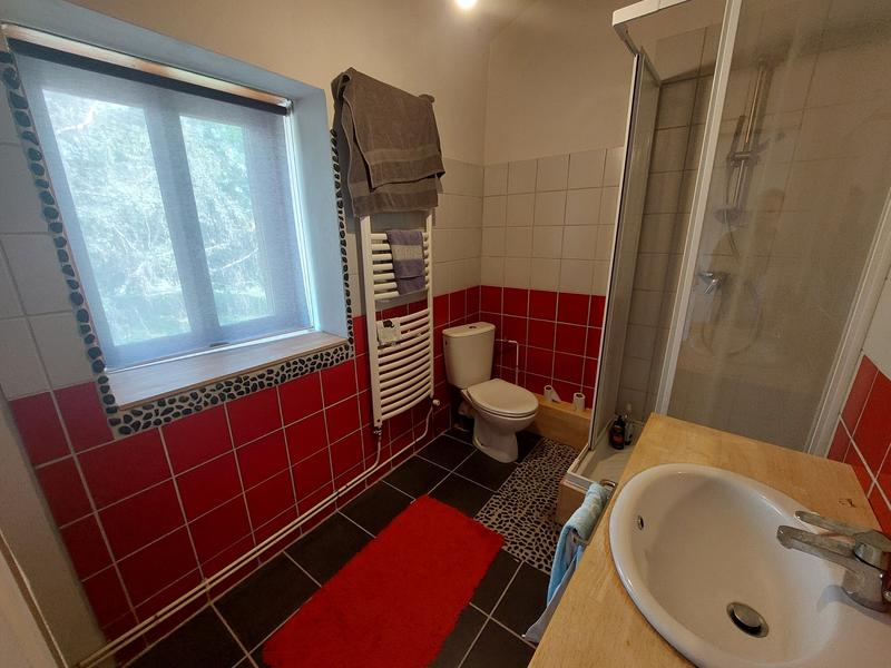 Maison - 240 m² - 5 pièces