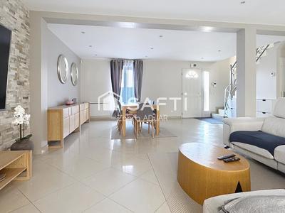 Maison - 160 m² - 7 pièces