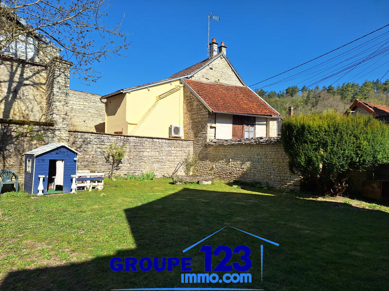 Maison - 200 m² - 8 pièces