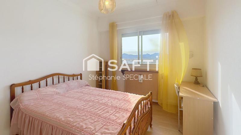 Appartement - 92 m² - 5 pièces