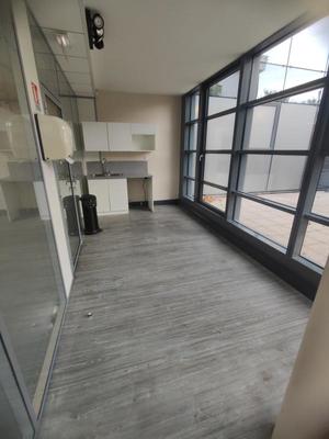 Bureau - 253 m² - 7 pièces