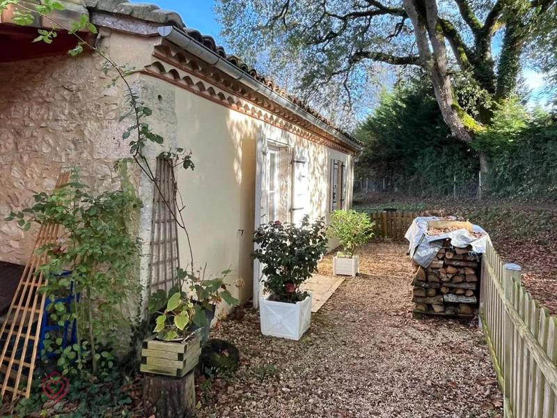 Propriété - 356 m² - 15 pièces