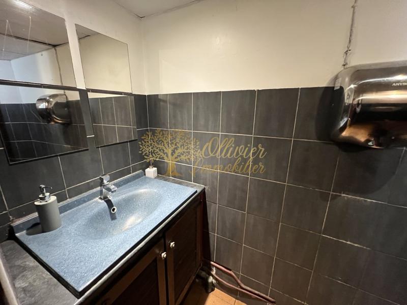 Local commercial - 180 m²