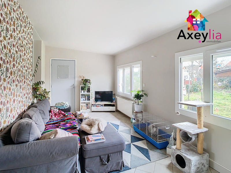 Maison - 96 m² - 5 pièces