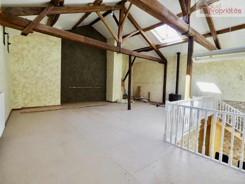 Maison - 306 m² - 8 pièces