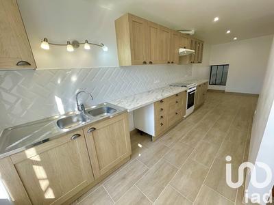 Maison de village - 198 m² - 9 pièces