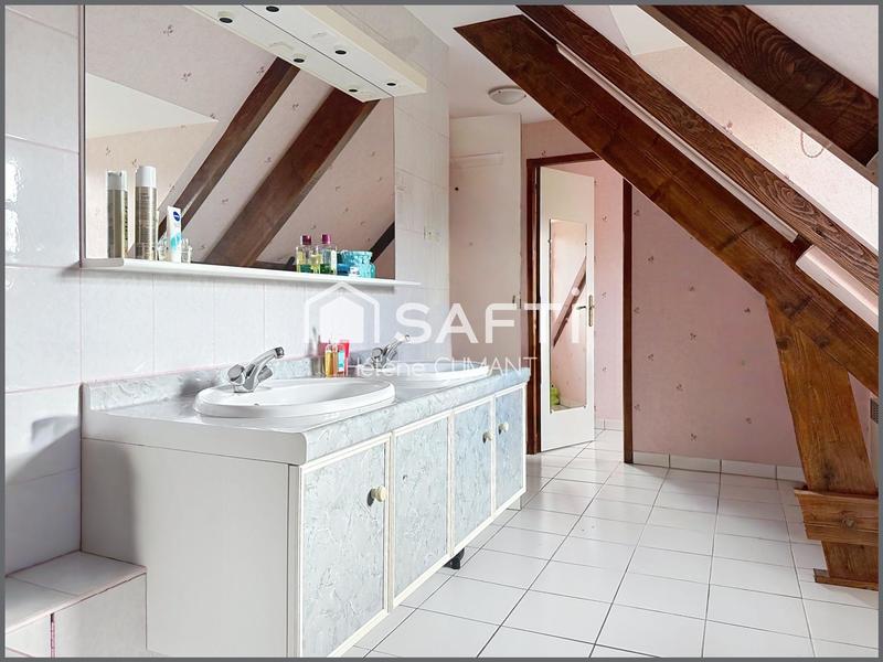 Maison - 101 m² - 5 pièces