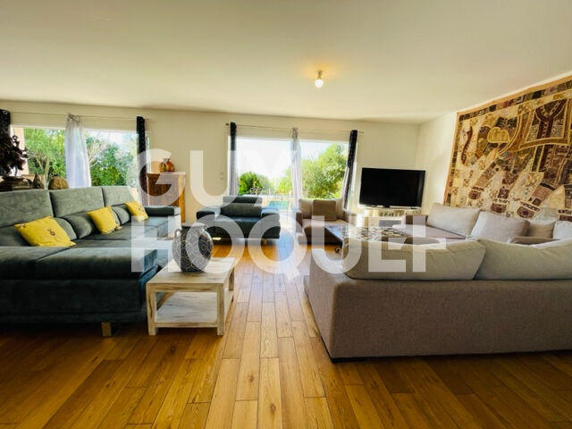 Maison - 166 m² - 5 pièces