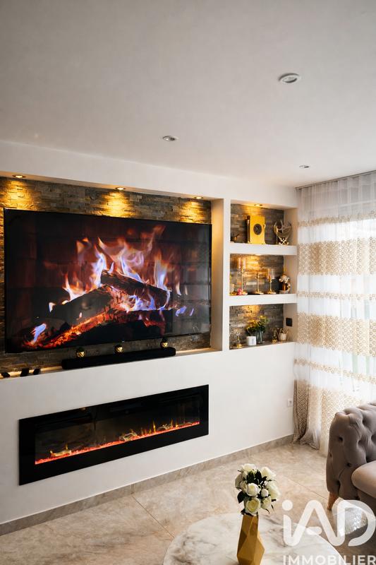 Maison - 94 m² - 5 pièces