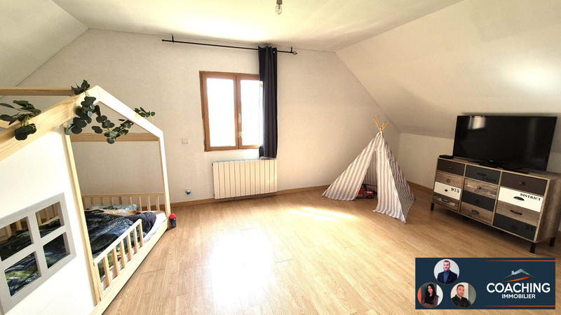 Maison - 182 m² - 10 pièces