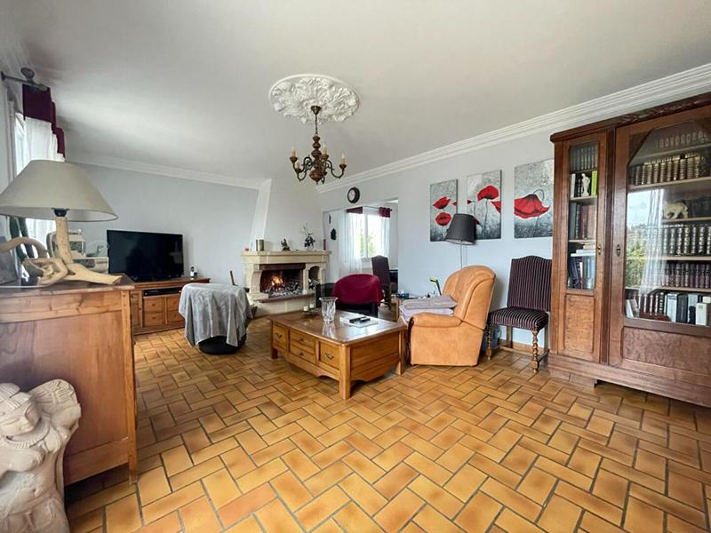 Maison - 172 m² - 8 pièces