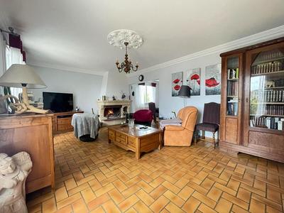 Maison - 172 m² - 8 pièces