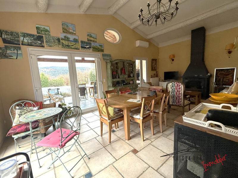 Maison - 120 m² - 5 pièces