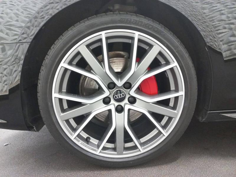 Audi A4 Avant 40 Tdi 204 s tronic 7 Quattro Competition