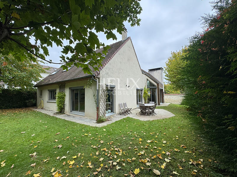 Maison - 153 m² - 7 pièces