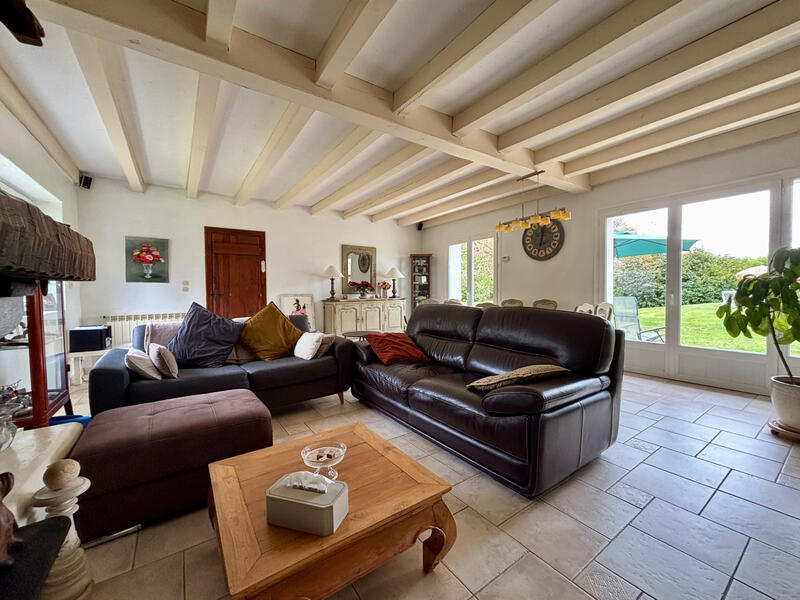 Villa - 250 m² - 10 pièces